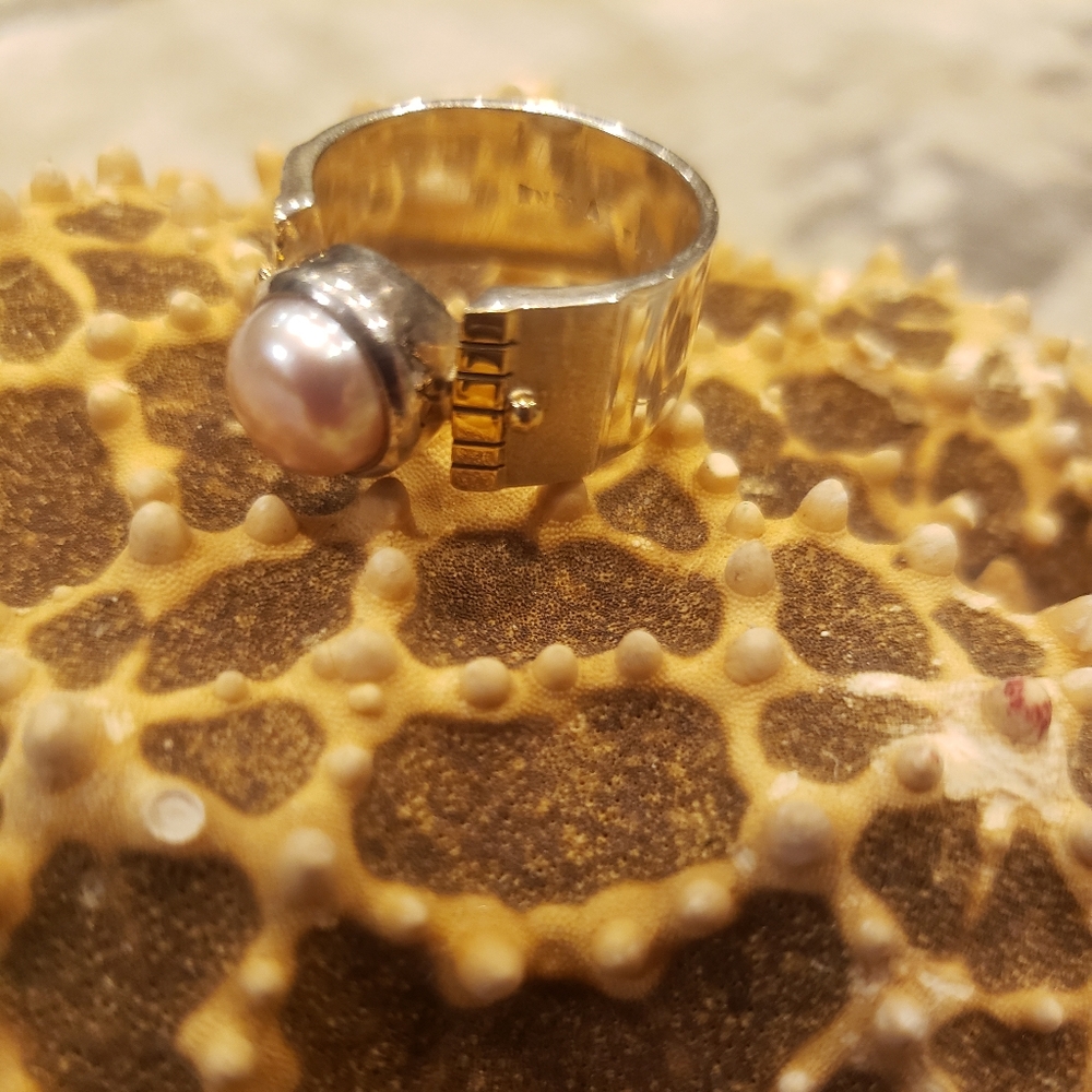 Silpada 2 tone pink pearl ring